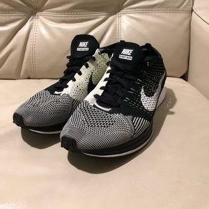 Nike Flyknit Racer "Volt"